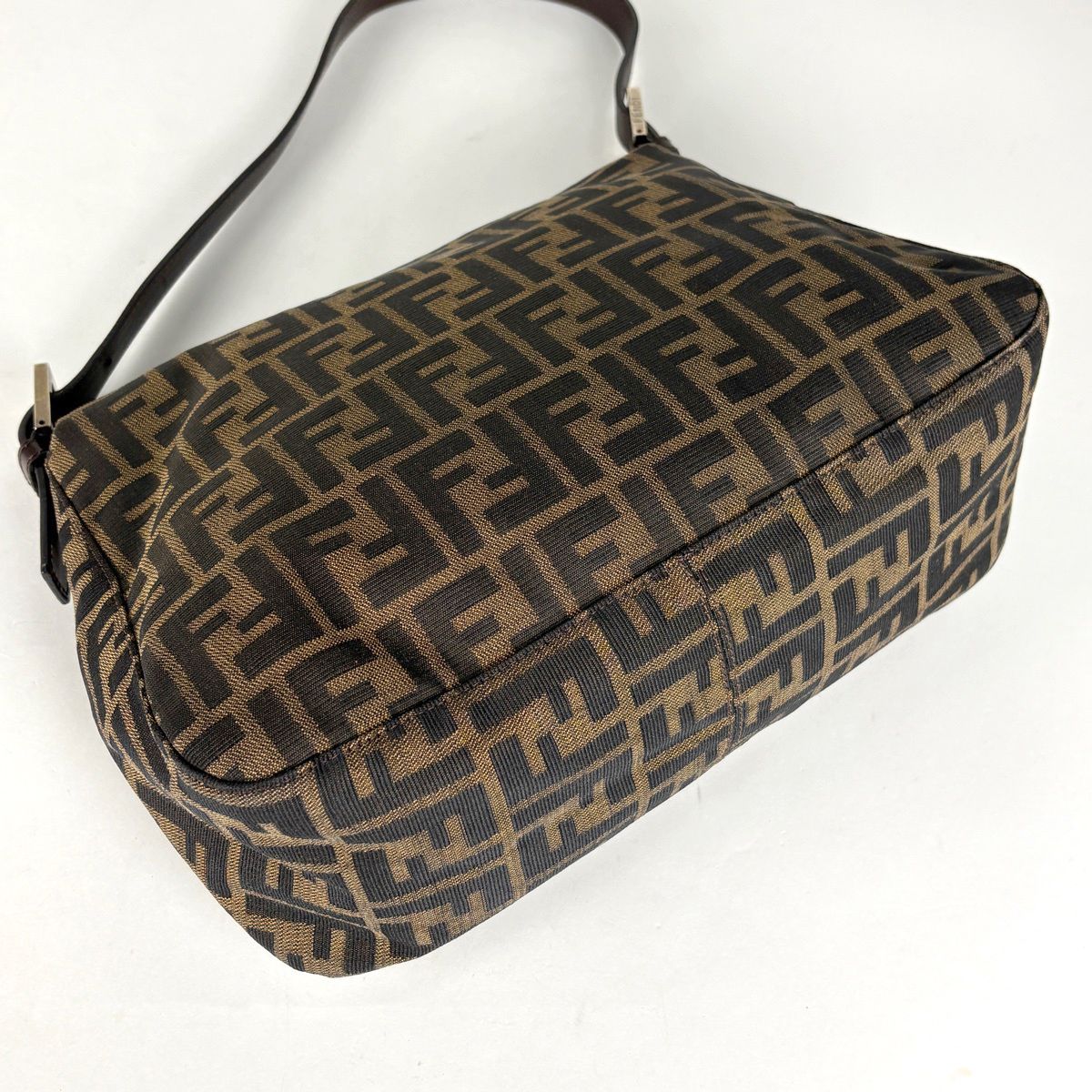 Fendi Zucca Pattern Shoulder Bag Mamma Bucket Canvas Brown — view 2