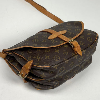 Louis Vuitton Saumur 30 Crossbody Shoulder Bag Monogram Brown — view 2
