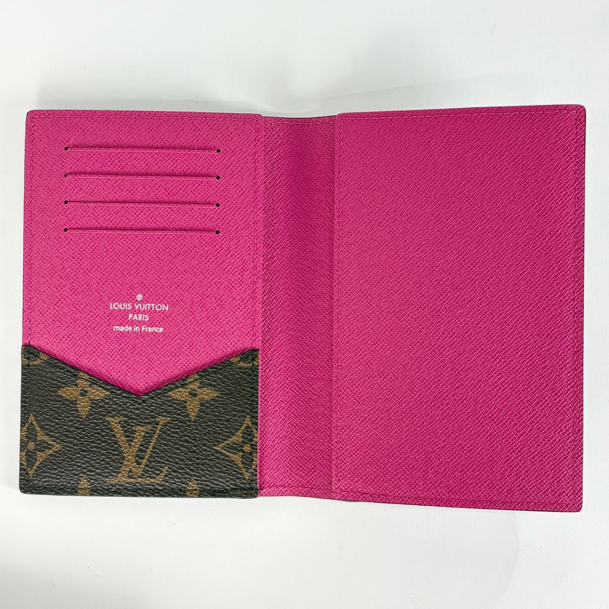 Louis Vuitton Couverture Passport NM Case Card Monogram Macassar Brown Pondicher — view 6