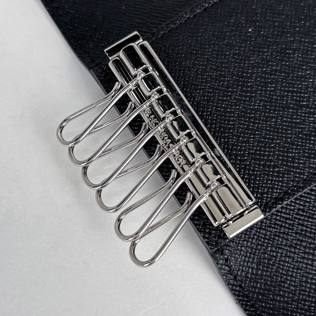 Louis Vuitton Multicles 6 Key Holder Key Case Damier Graphite Black — view 3