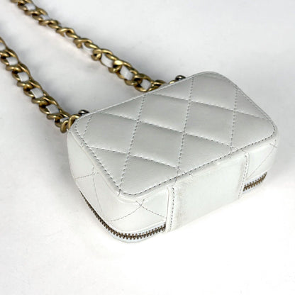 Chanel CC Logo Chain Shoulder Bag Quilted Mini Coin Purse Leather White — view 2