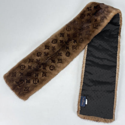 Louis Vuitton Echarpe Logo Scarf Monogram Mink Silk Brown — view 2