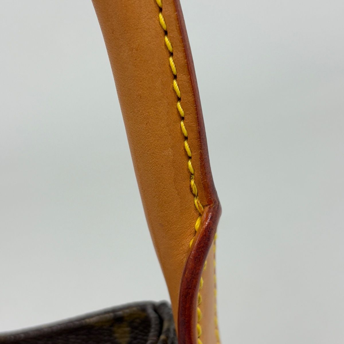 Louis Vuitton Looping MM Shoulder Bag Monogram Brown — view 6