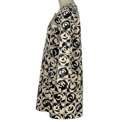 Chanel CC Logo Button Dress Flower All Over Pattern Skirt Wool White Black — view 2