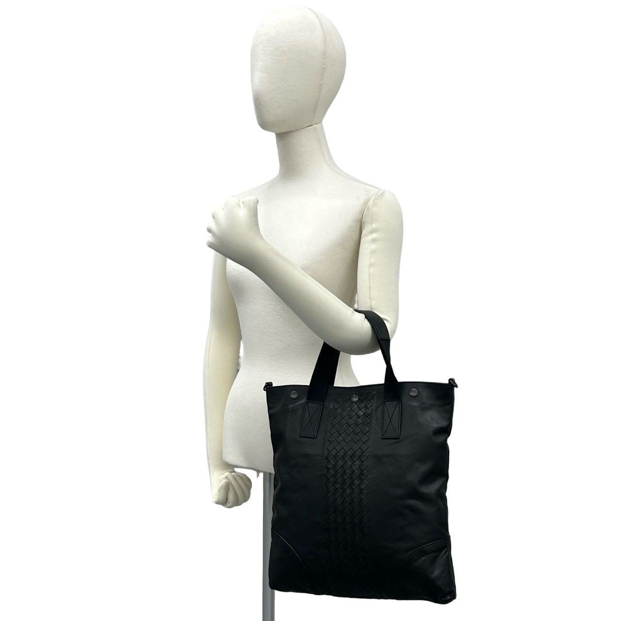 Bottega Veneta Intrecciato Leather Tote Business Black — view 2