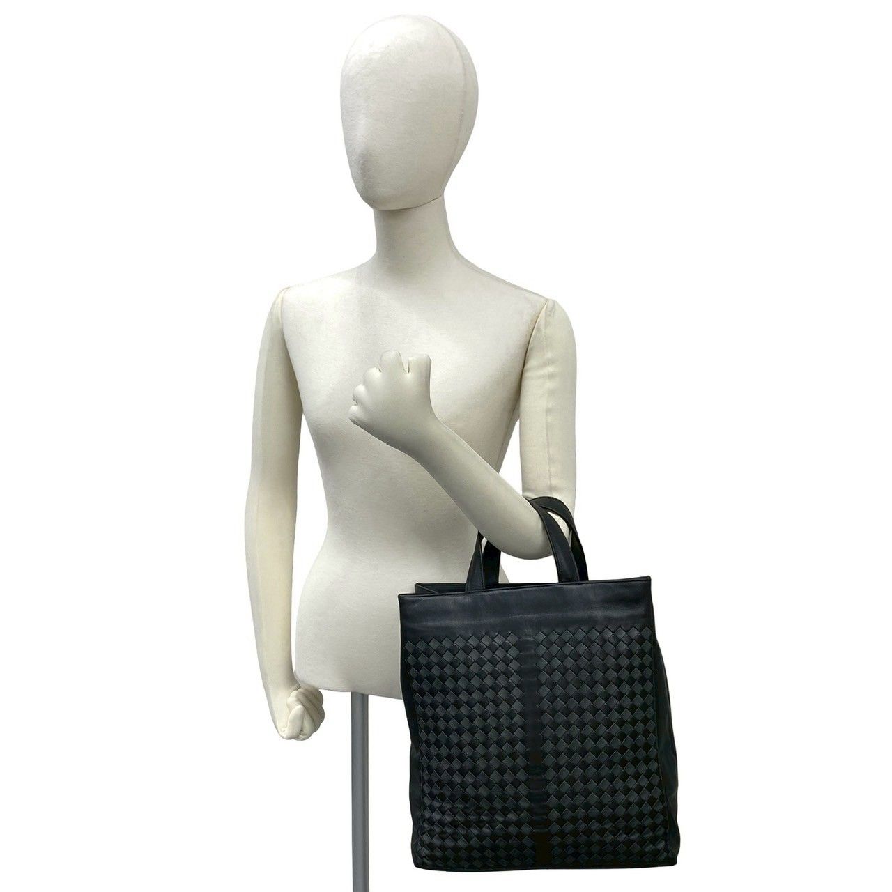 Bottega Veneta Intrecciato Leather Tote Business Black — view 3