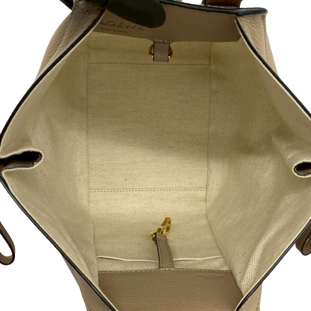 Loewe Hammock Compact Anagram Logo Leather 2-Way Shoulder Bag Beige — view 9