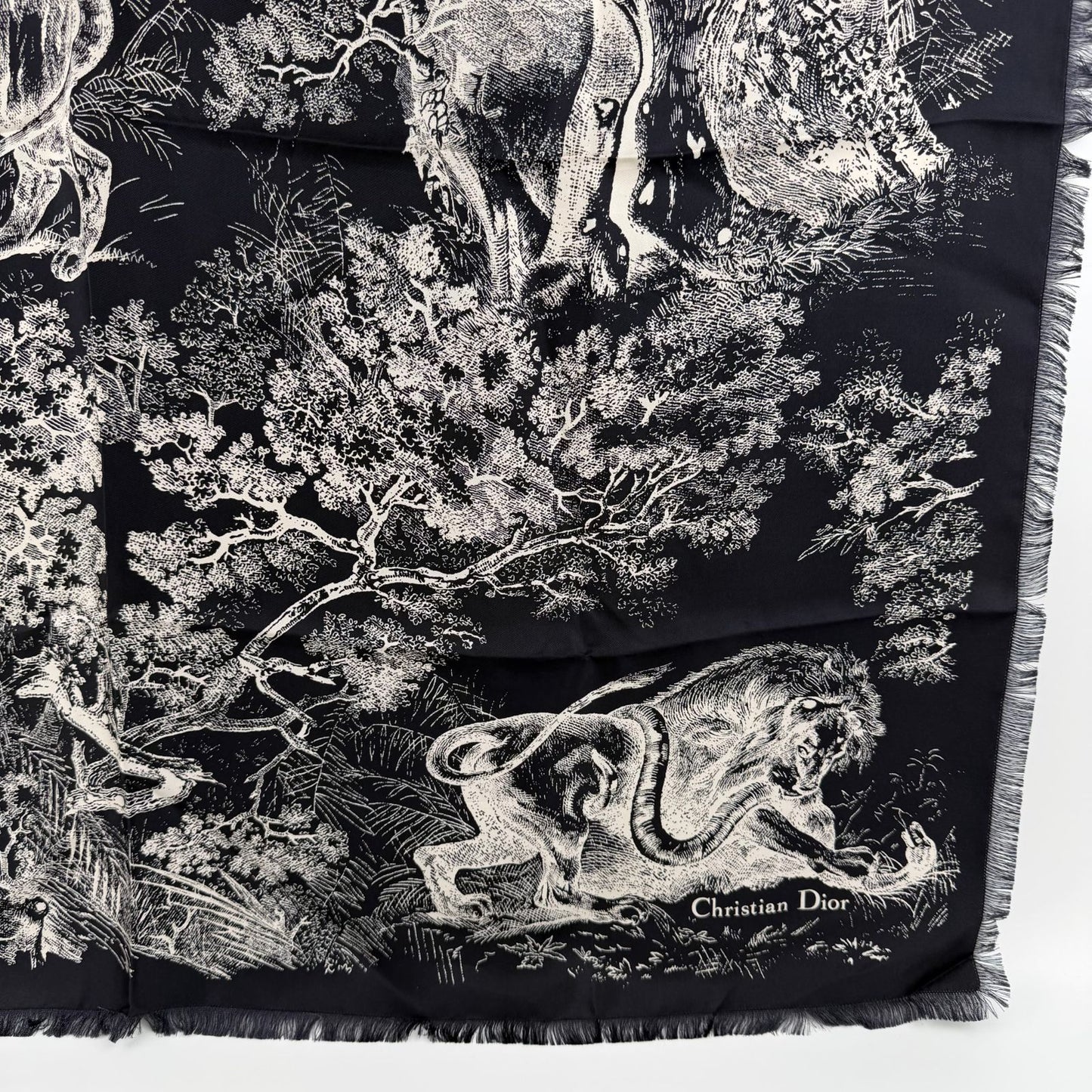 Dior le Scarf Navy Silk Vintage — view 6