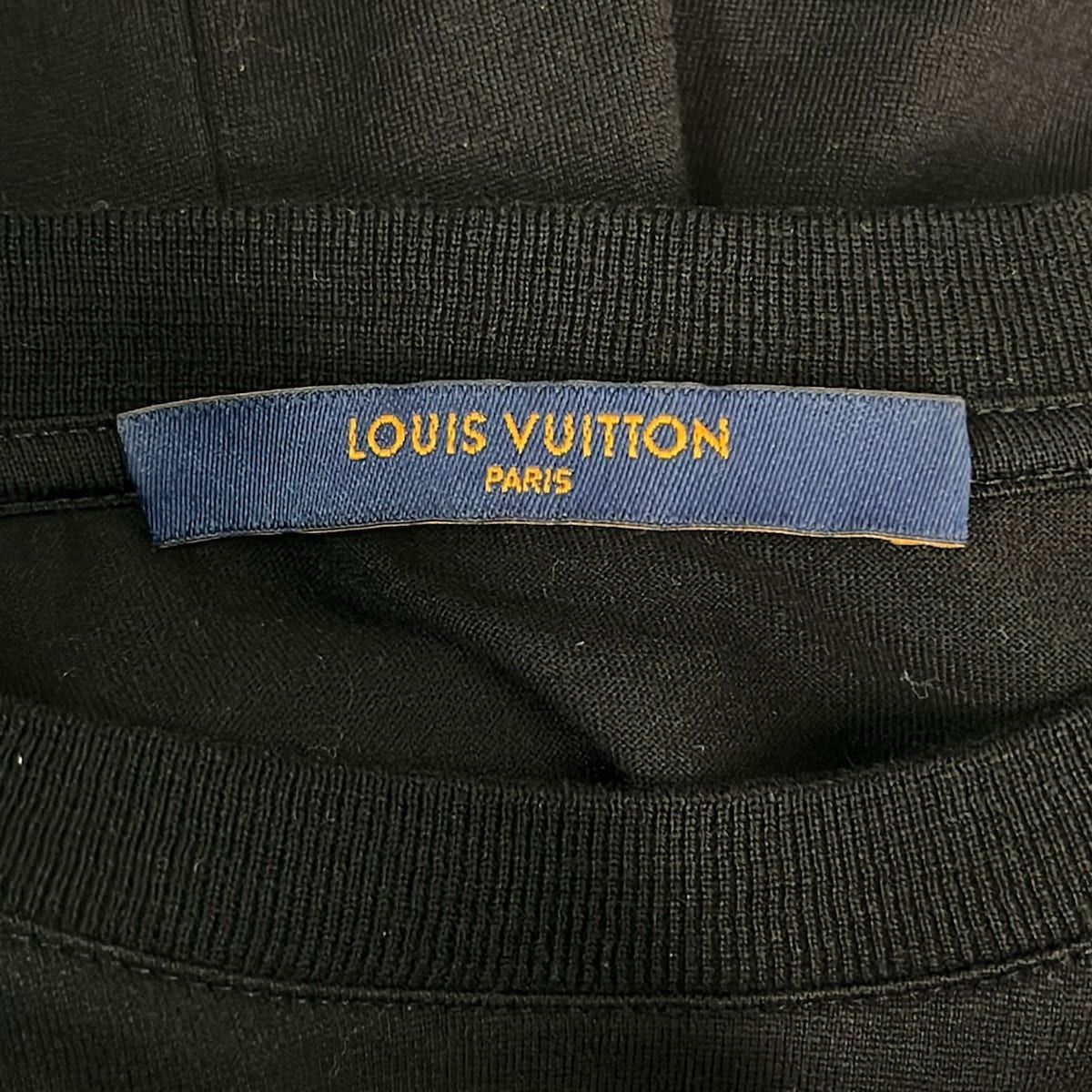 Louis Vuitton Short Sleeve T-Shirt M Navy Cru Neck Chest LV Point Embroidery — view 3