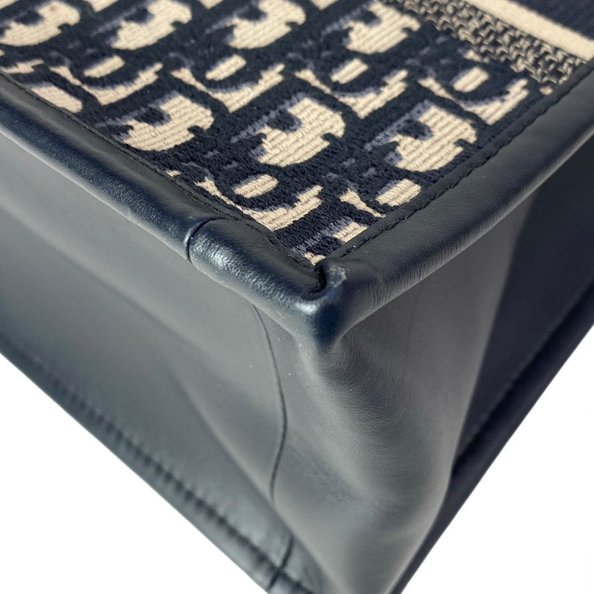 Dior Tote Book Small Dark Navy Beige — view 9