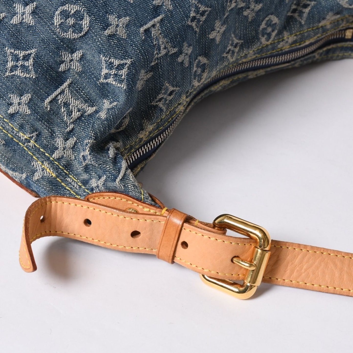 Louis Vuitton Monogram Denim Baggy PM Shoulder Bag Indigo Blue — view 4