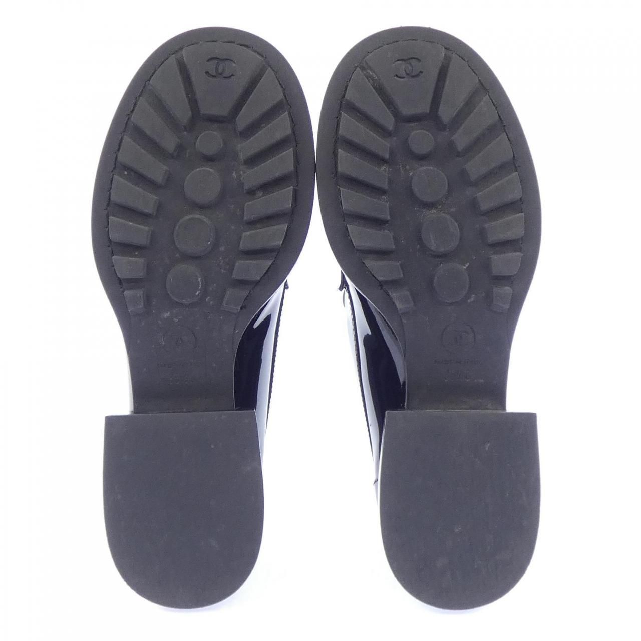 Chanel Loafers Shoes Black — view 4