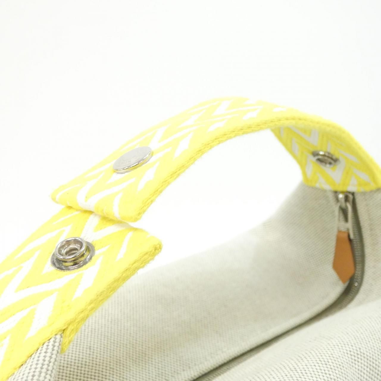 Hermes Zigzag Bride-a-Brac GM Pouch — view 7