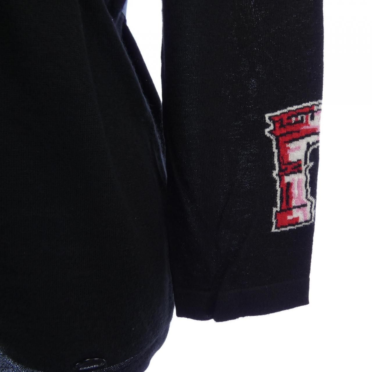 Chanel Vintage 06c Knit Sweater — view 6