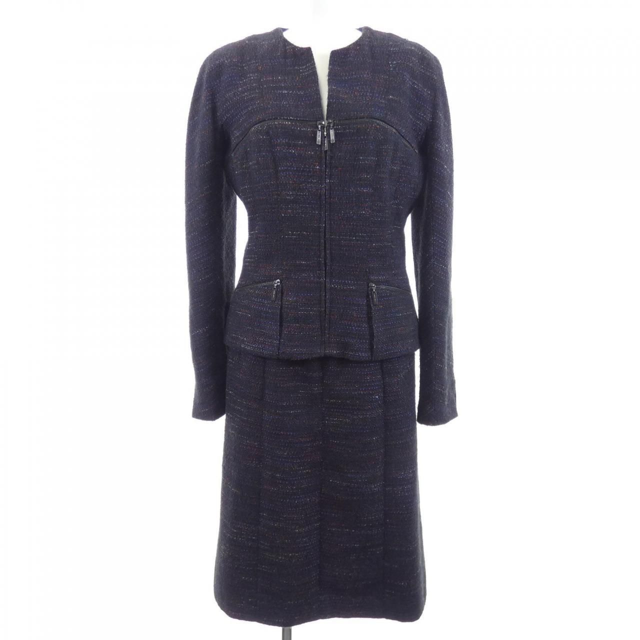 Chanel Vintage Suit Black