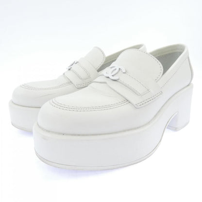 Chanel Loafers Shoes White — view 3