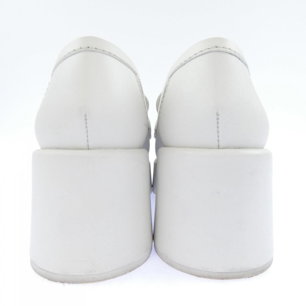 Chanel Loafers Shoes White — view 5