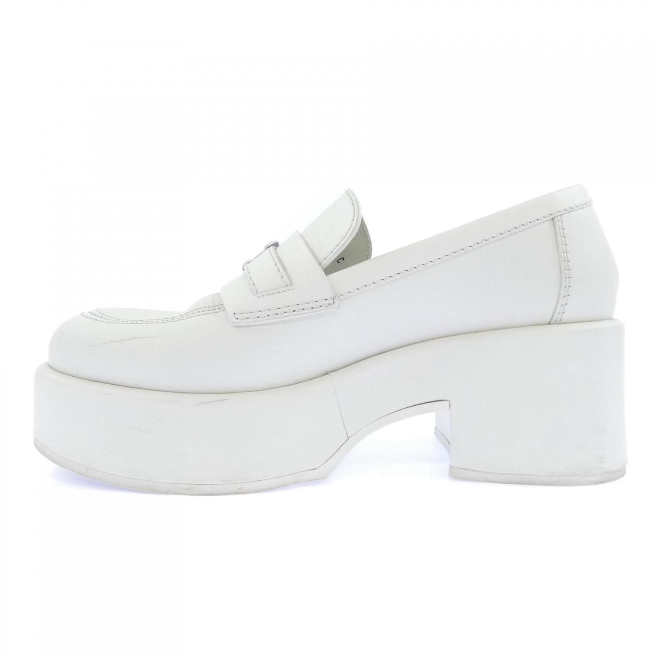 Chanel Loafers Shoes White — view 2