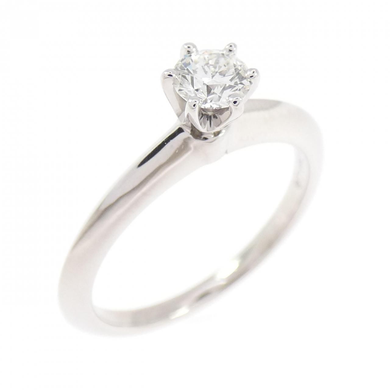 Tiffany & Co Classic Solitaire Ring