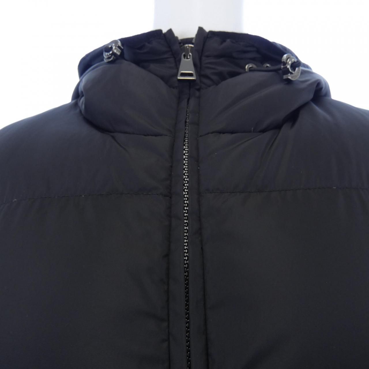 Moncler Avocette Down Jacket Coat — view 7