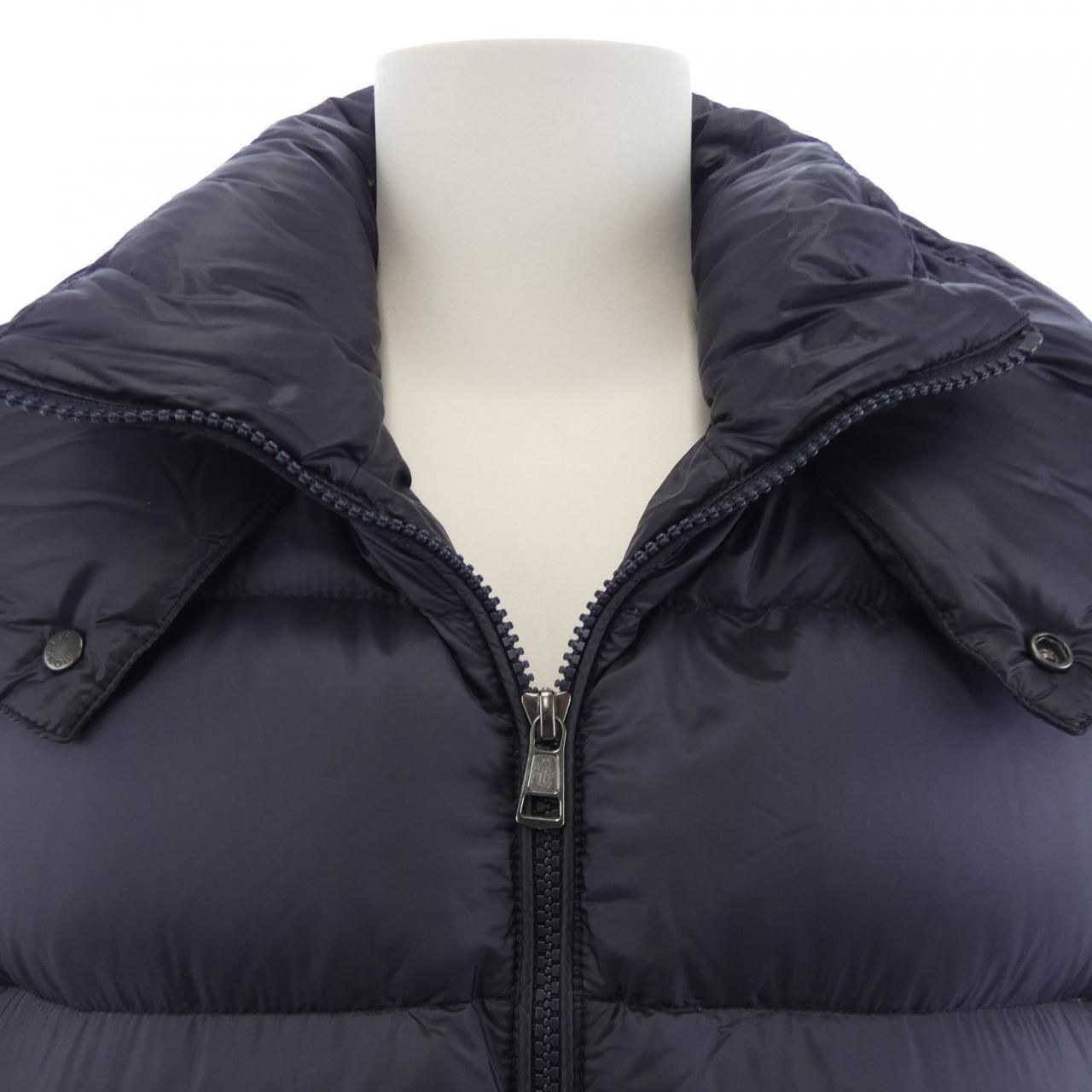Moncler Willm Down Jacket — view 7