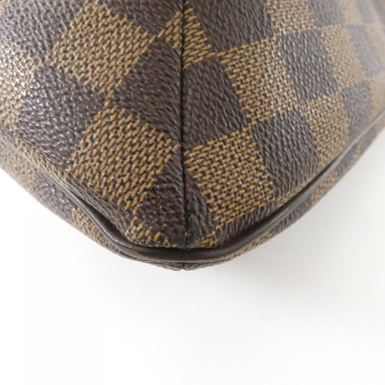 Louis Vuitton Damier Musette Shoulder Bag — view 3