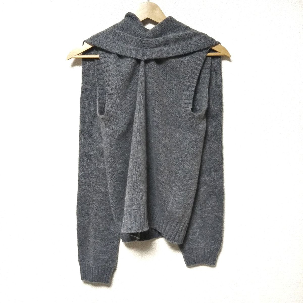 Prada Sleeveless Sweater 38 S Gray Crew Neck with Scarf Cashmere — view 2