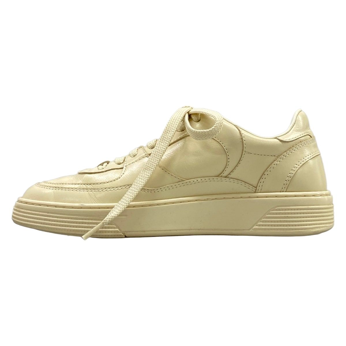 Chanel Sneakers 36 Ivory CC Logo Leather — view 3