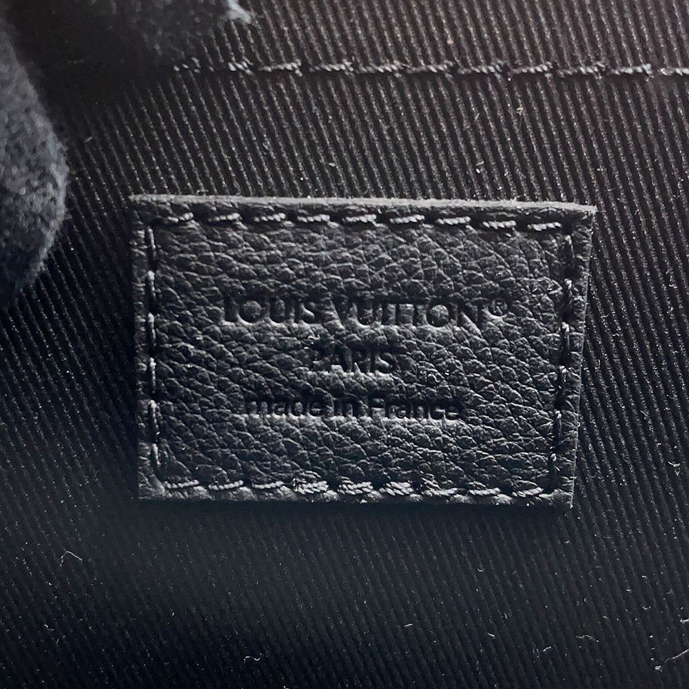 Louis Vuitton Shoulder Bag Monogram Shadow Pulse Messenger Black — view 8