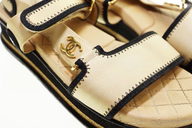 Chanel CC Logo Sports Sandals Satin Leather Beige — view 7