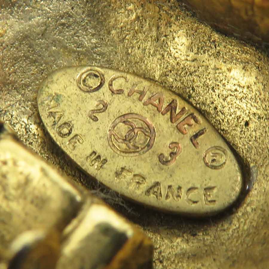 Chanel Earrings CC Logo — view 8