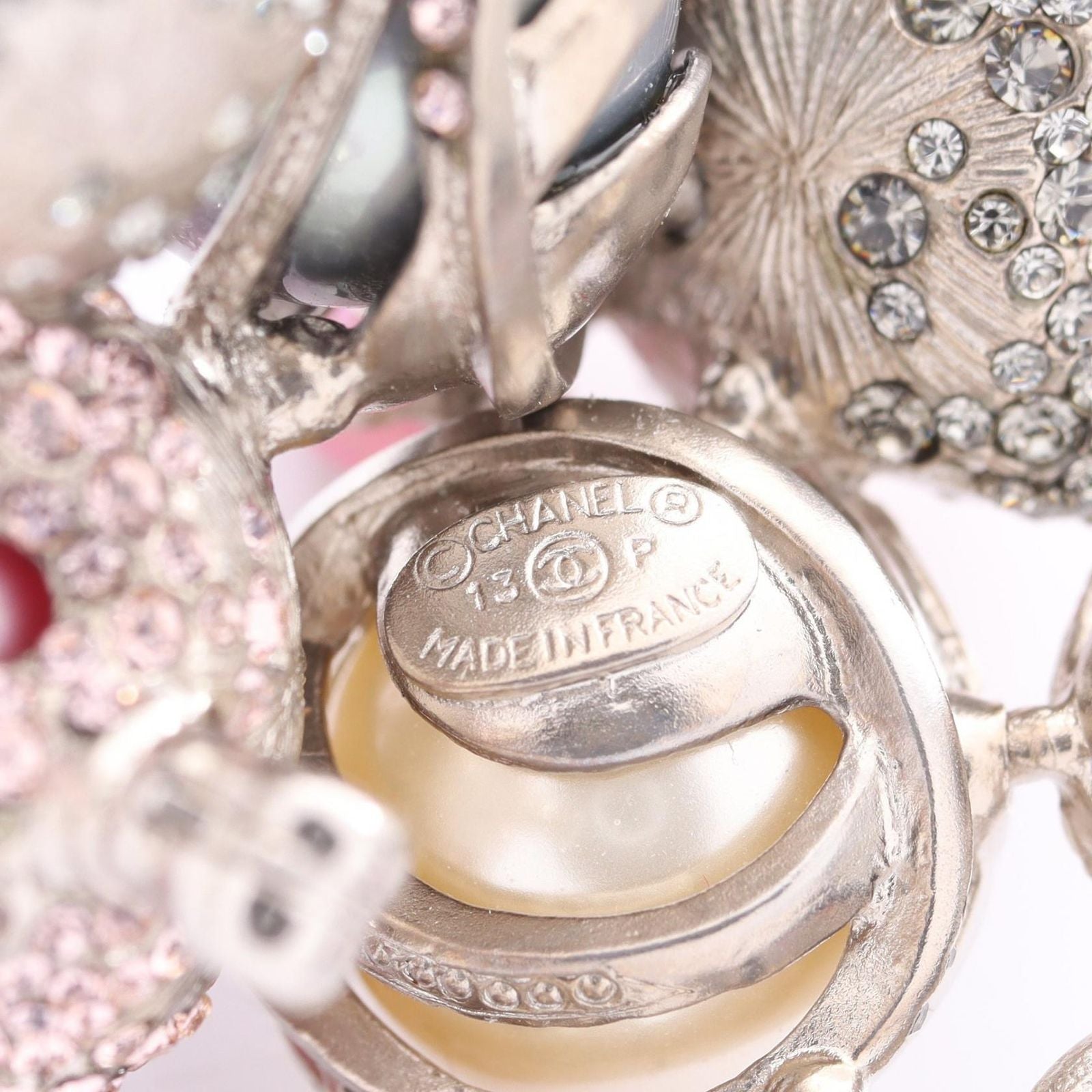 Chanel Brooch CC Logo Stainless Steel — view 3