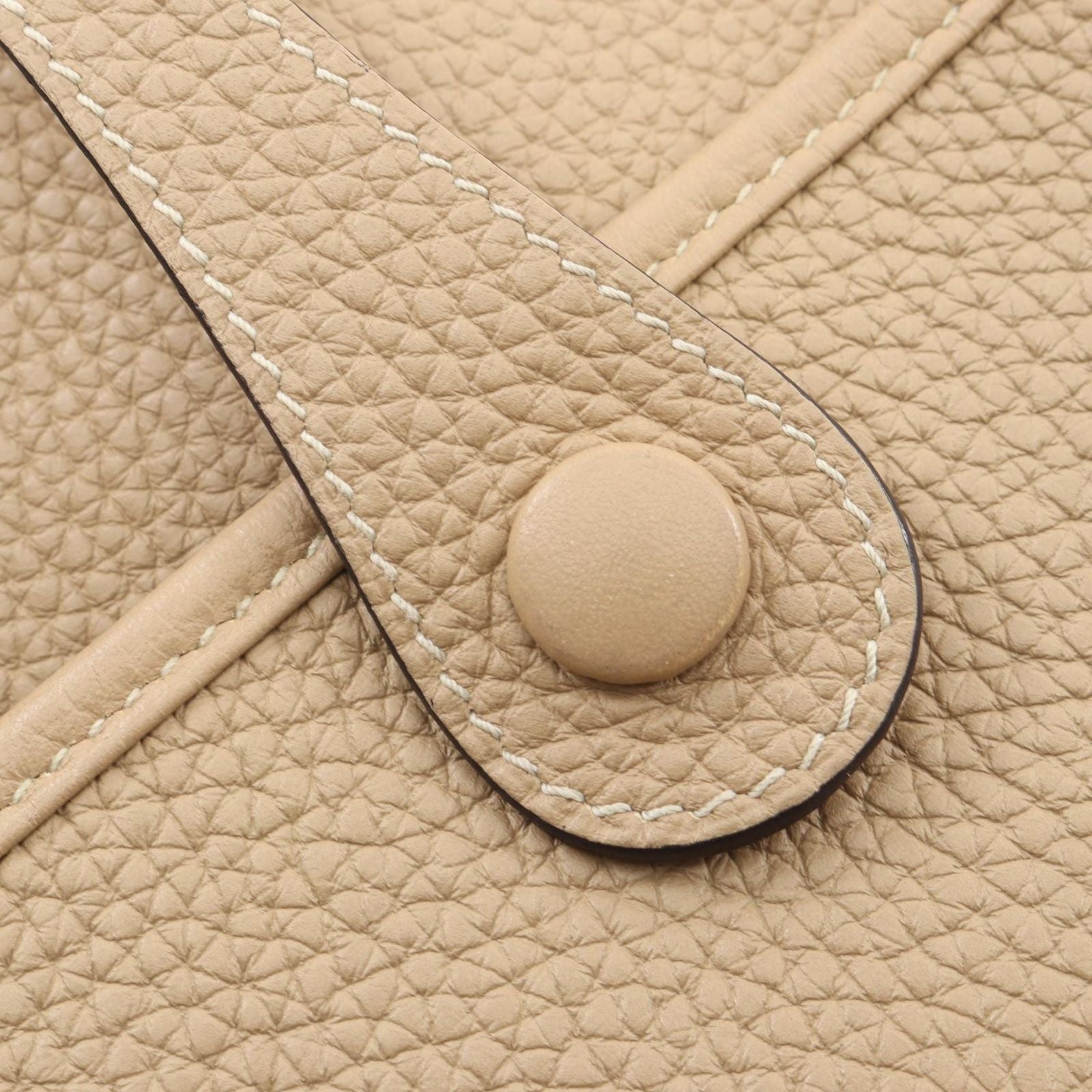 Hermes Shoulder Bag Evelyne 3 Trois PM Trench Leather — view 8