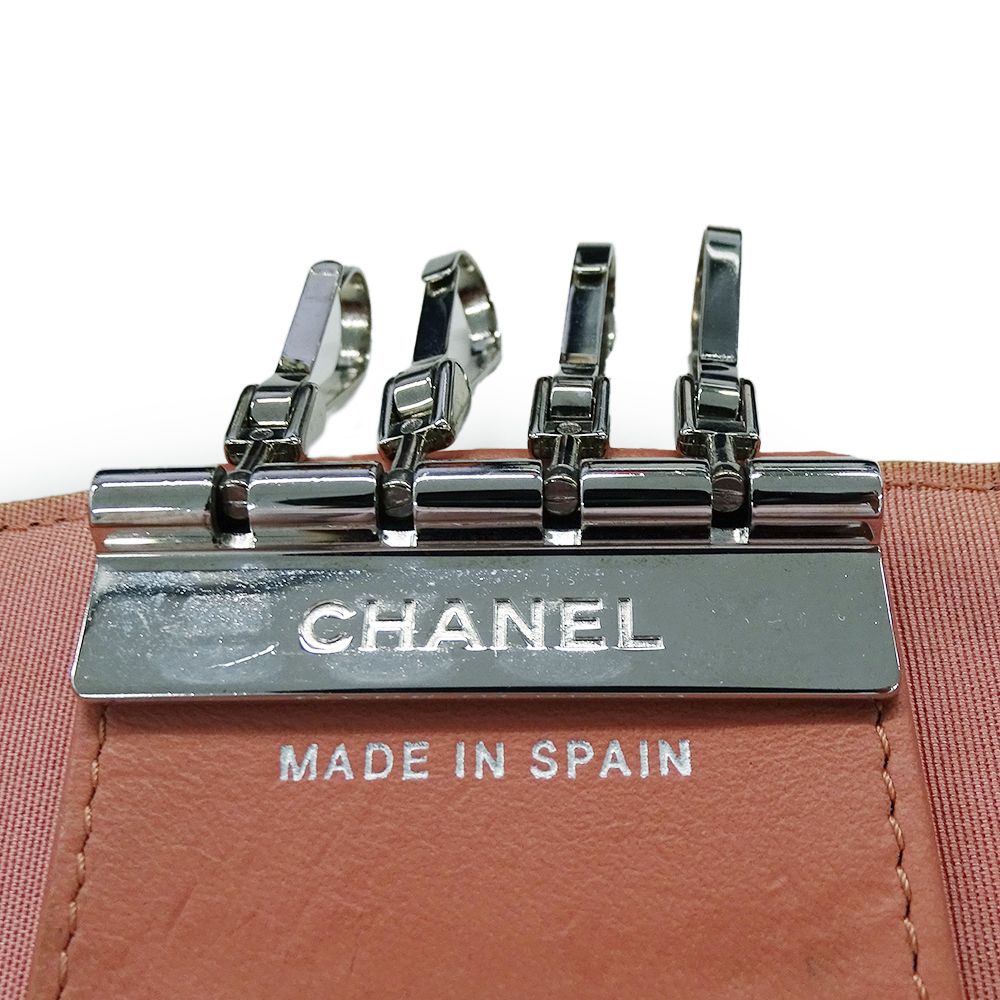Chanel Key Case Caviar Leather 4 Rows Salmon Pink Silver CC Logo Key Holder — view 6