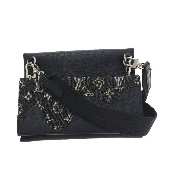 Louis Vuitton Drip Trio Pouch — view 2
