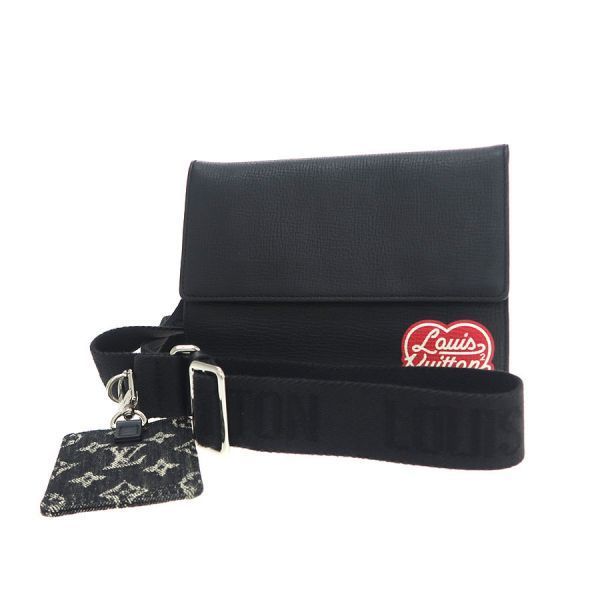 Louis Vuitton Drip Trio Pouch