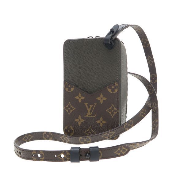 Louis Vuitton Taiga Phone Messenger Bag