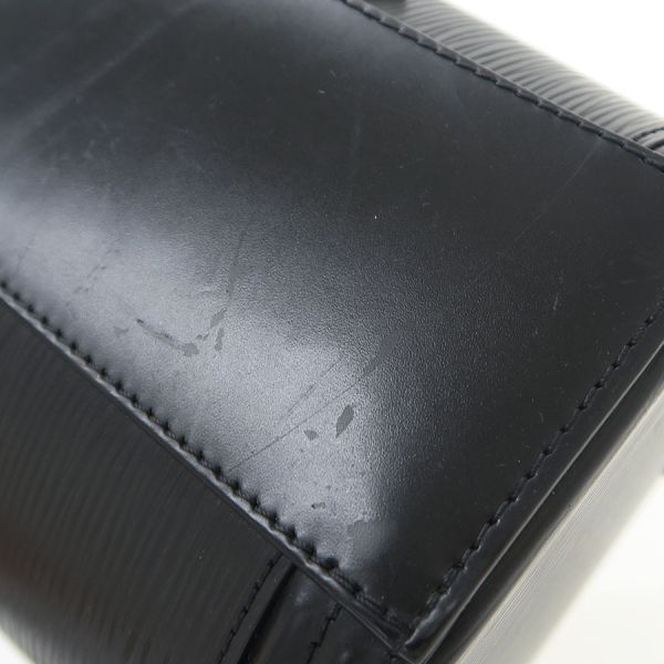 Louis Vuitton Epi Cannes Messenger Bag — view 6