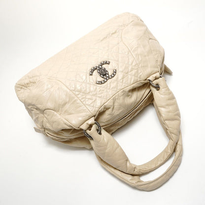 Chanel Shoulder Bag Leather Quilted CC Logo — view 8