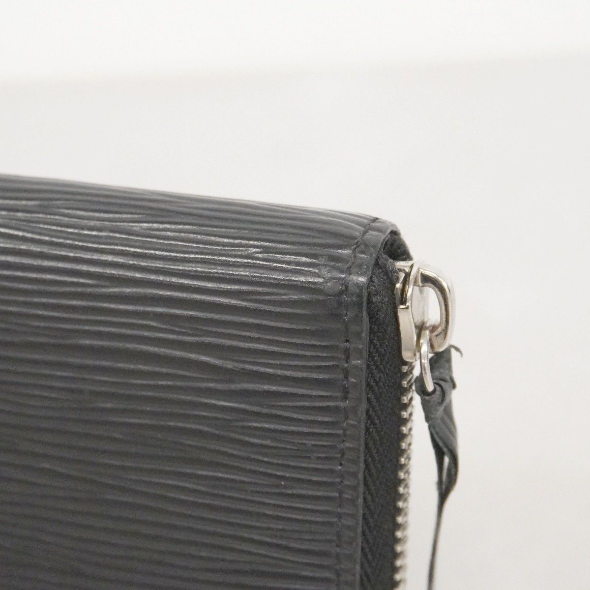 Louis Vuitton Wallet Epi Portefeuille Clemence Noir — view 9