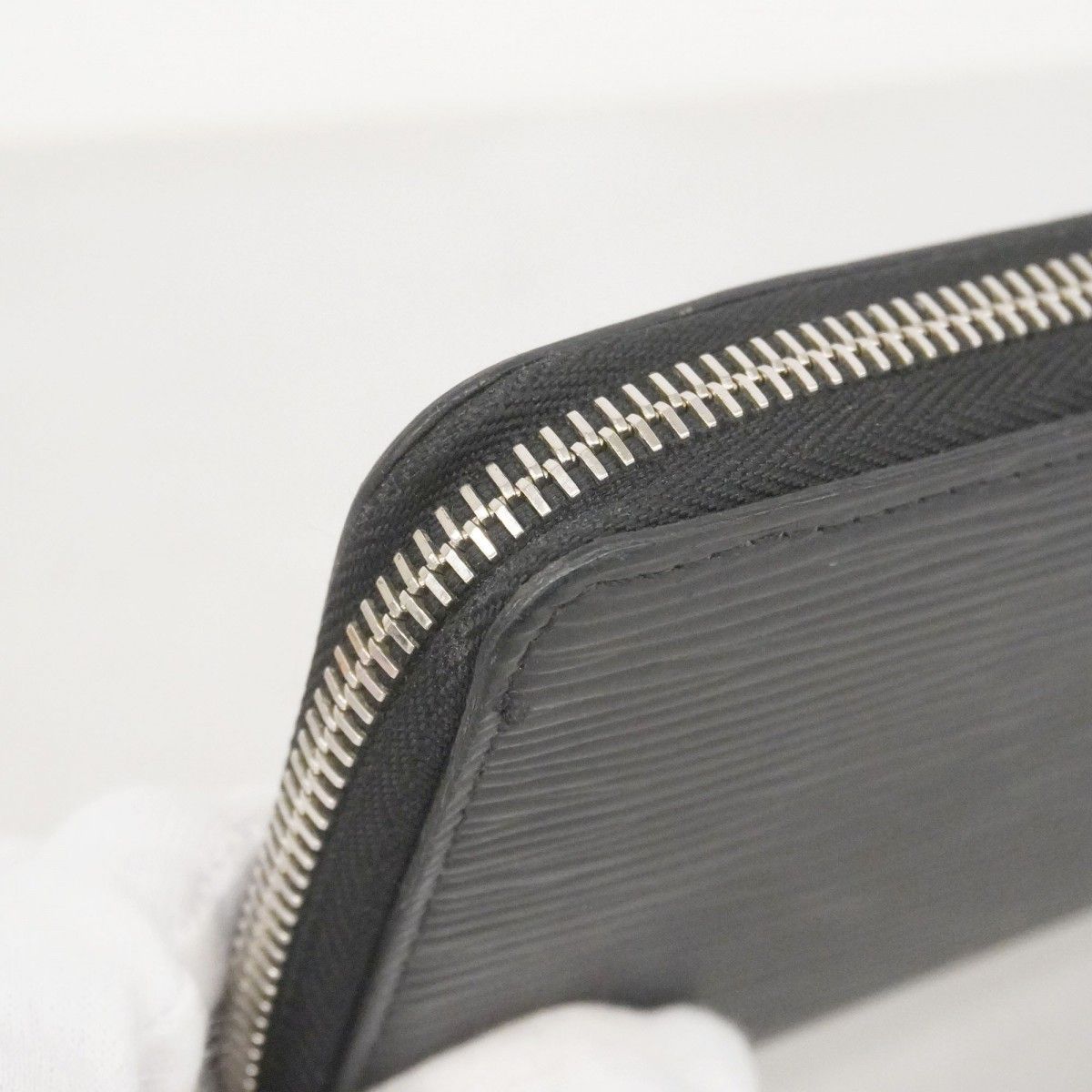Louis Vuitton Wallet Epi Portefeuille Clemence Noir — view 8