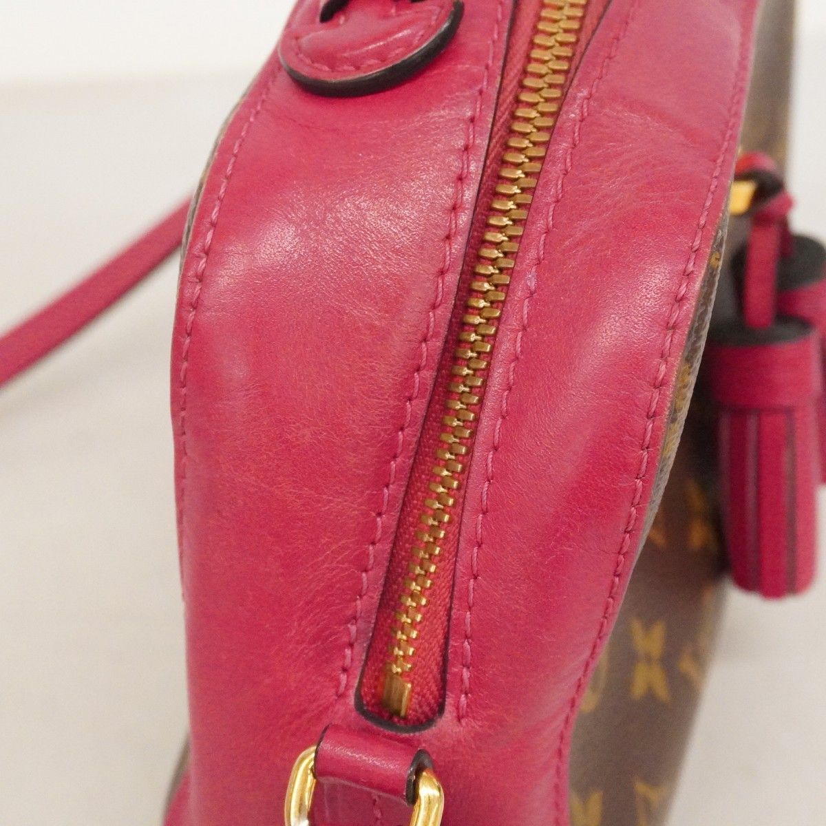 Louis Vuitton Handbag Monogram Saintonge Freesia 2-Way Bag — view 9