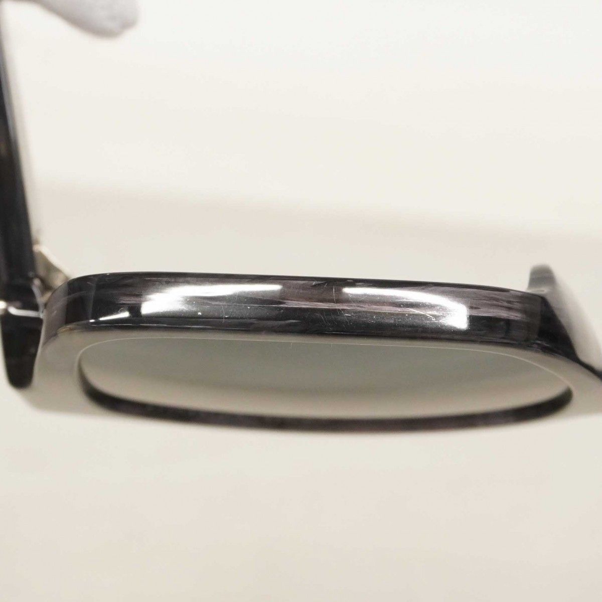 Louis Vuitton Sunglasses LV Glide Square Gray Navy Eyewear — view 6