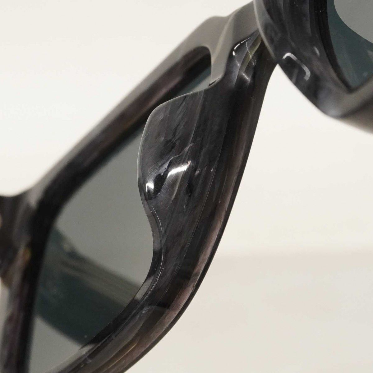 Louis Vuitton Sunglasses LV Glide Square Gray Navy Eyewear — view 7