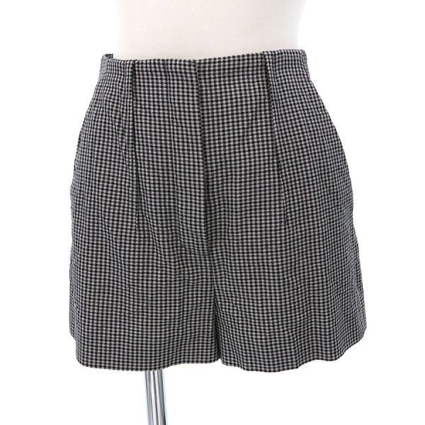 Fendi Shorts White