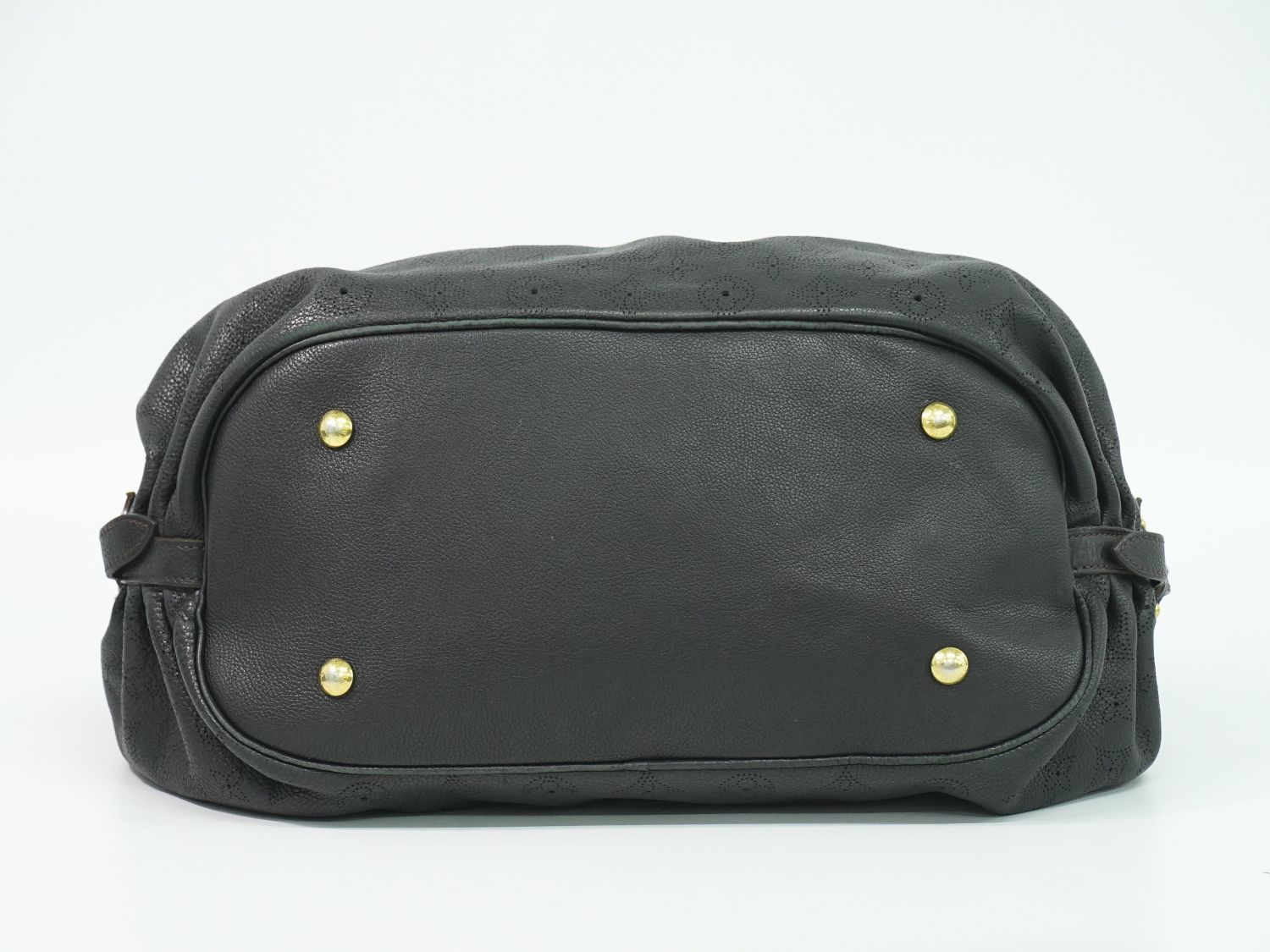 Louis Vuitton LV Mahina XL Leather Shoulder Bag Noir Black — view 3