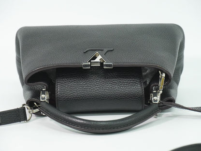 Louis Vuitton LV Capucines BB Taurillon Leather 2-Way Shoulder Bag Noir — view 5