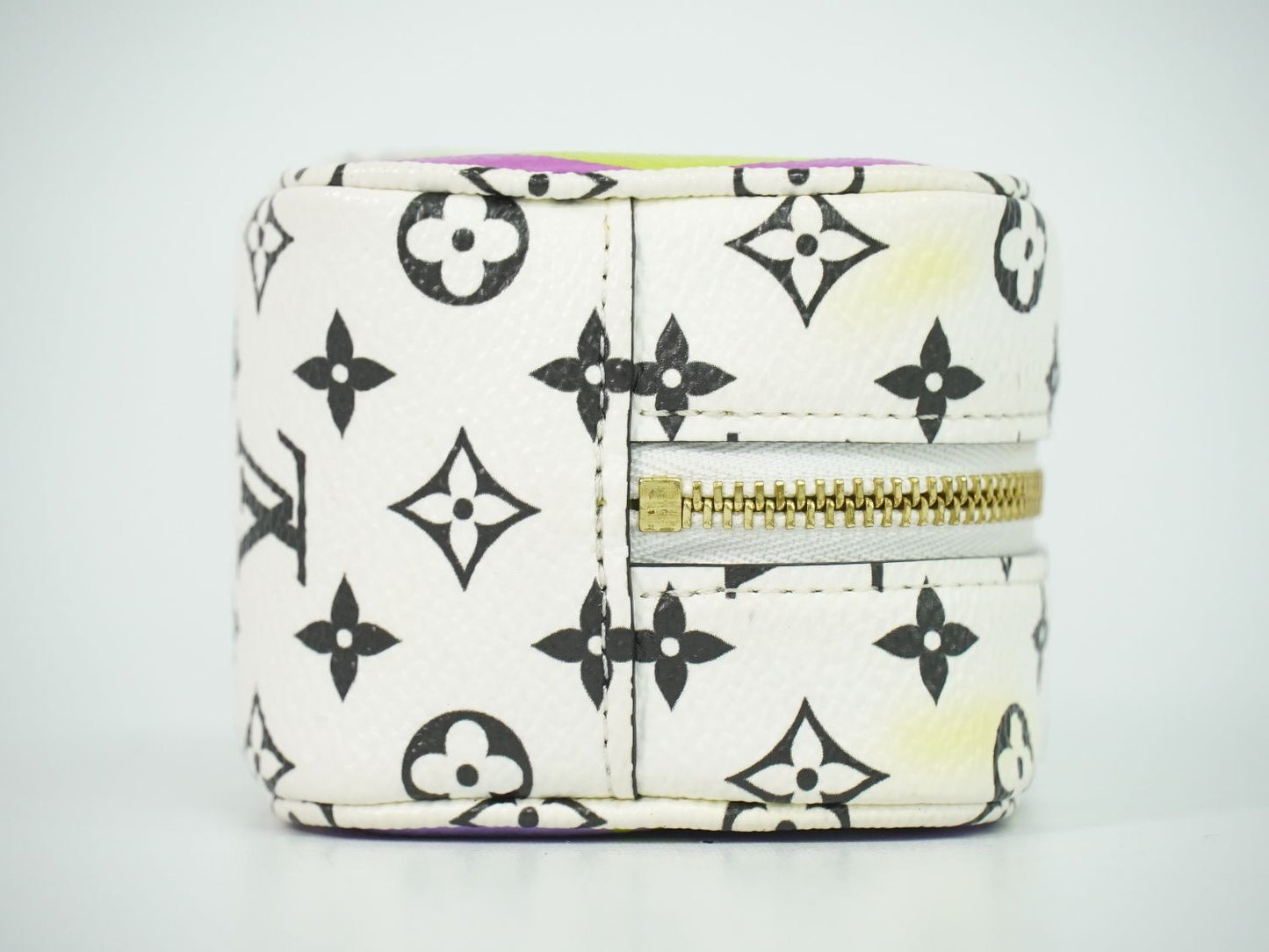 Louis Vuitton LV Porte-Monnaie Cube Monogram Giant Pouch White Purple — view 4