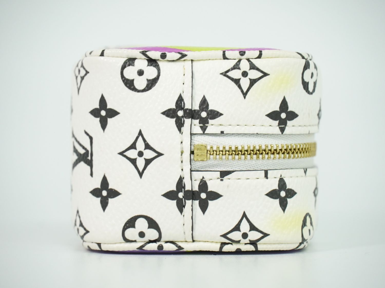 Louis Vuitton LV Porte-Monnaie Cube Monogram Giant Pouch White Purple — view 4