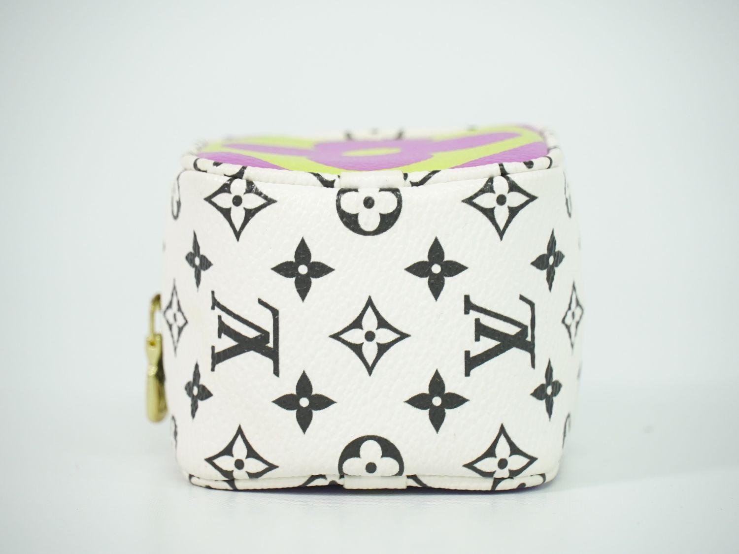 Louis Vuitton LV Porte-Monnaie Cube Monogram Giant Pouch White Purple — view 3